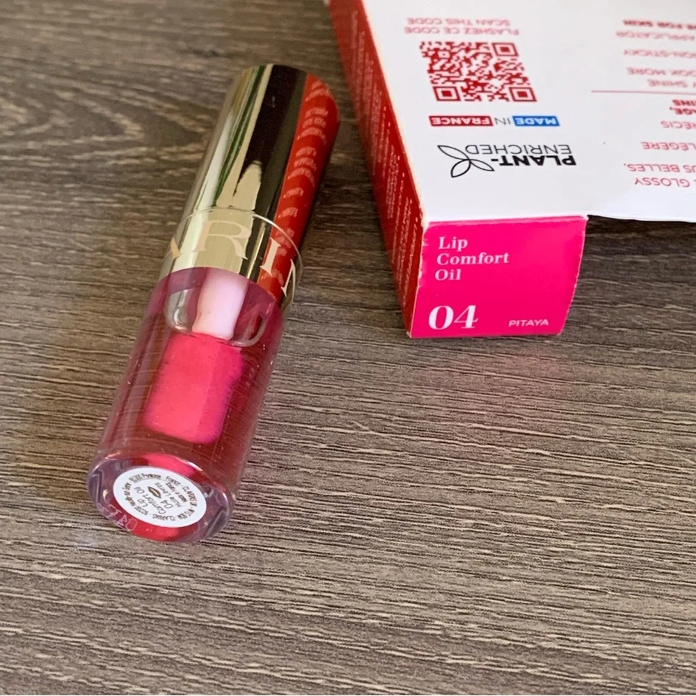 Clarins Lip Comfort Hydrating Oil 04 Pitaya Sheer Baby Pink oh Reactive Travel